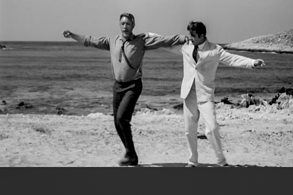 Stavros Beach er ogs kjent for Zorba-dansen til Anthony Quinn i filmen Zorba The Greek fra 1964.
